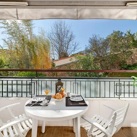 Sunny With A Romantic Balcony By Easybnb *